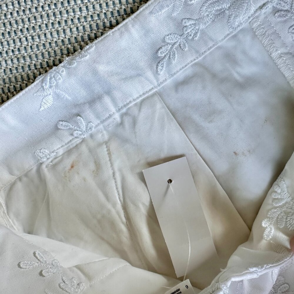 LOFT "Riviera" Shorts with Floral Embroidery - Picture 9 of 10